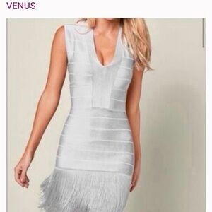 VENUS Cream Ruched Long Sleeve Sheath Dress